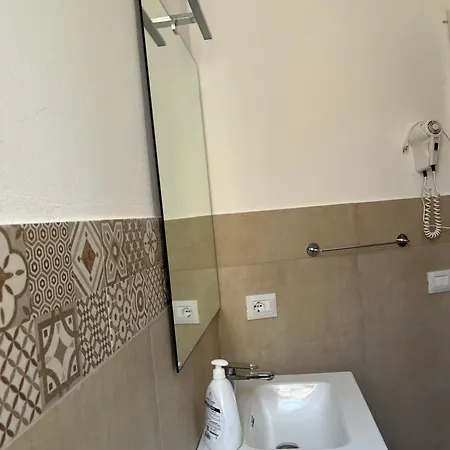Garibaldi B&B-2